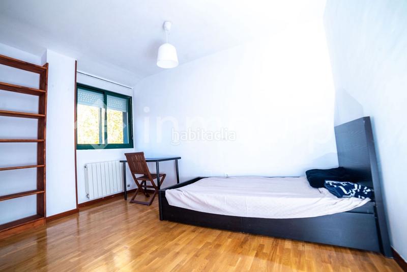 Foto 12c84c26-f7eb-471d-b5ae-dee1700c685a. Àtic amb calefacció a La Victoria - Puente Jardín Valladolid