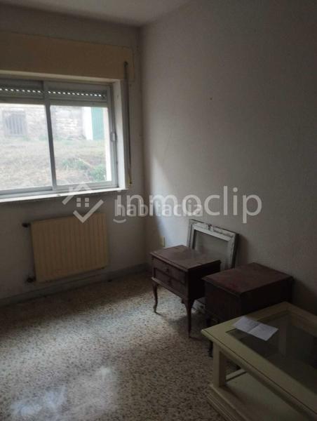 Foto b3d0c719-7f31-4972-9ff3-21620eba58be. Pis amb calefacció a Alba de Tormes