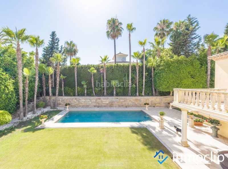 Foto 79c92a52-921d-496f-a317-c601062dc87c. Casa chalet en venta en La Dama de Noche - La Alzambra Marbella