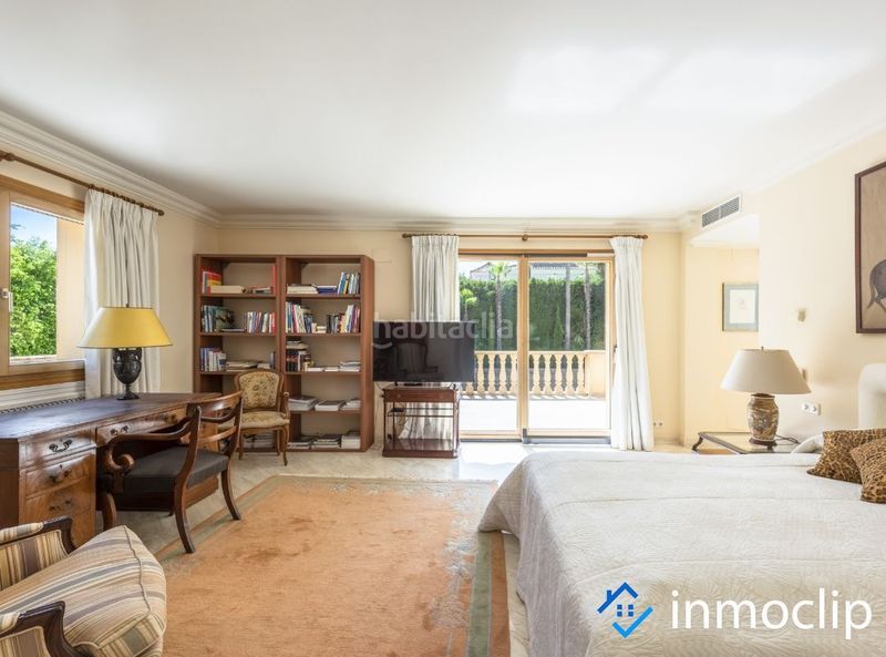 Foto 89c9a38f-6db9-4bc3-8e1e-95ff80c794bd. Casa chalet en venta en La Dama de Noche - La Alzambra Marbella
