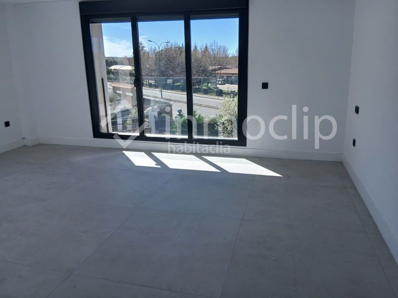 Foto 02c9c09c-bccd-4200-a544-4f94eccd24b8. Casa amb calefacció piscina a Villamayor