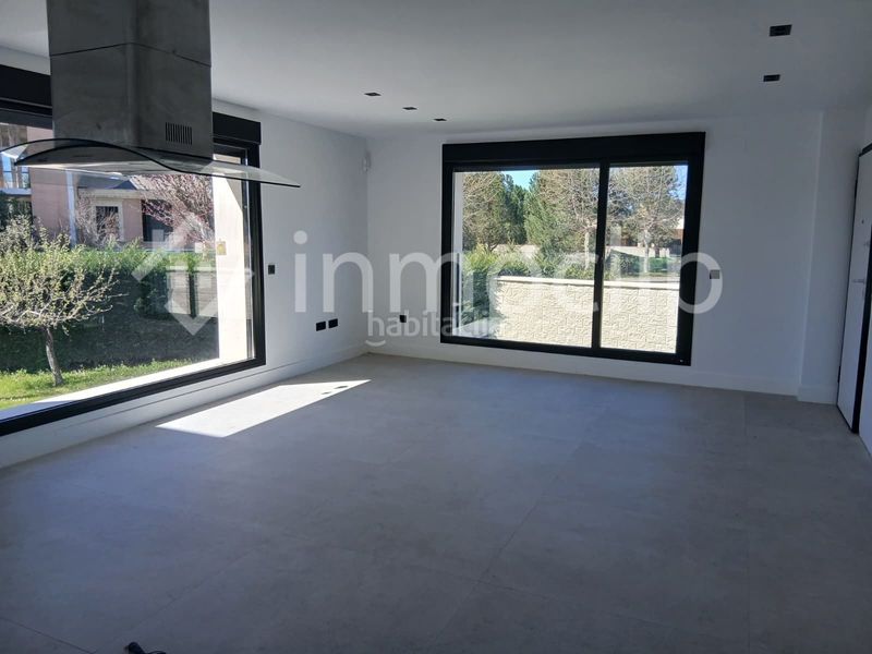 Foto 1f0dc22b-cc9a-4593-8124-328b0d72ede2. Casa amb calefacció piscina a Villamayor