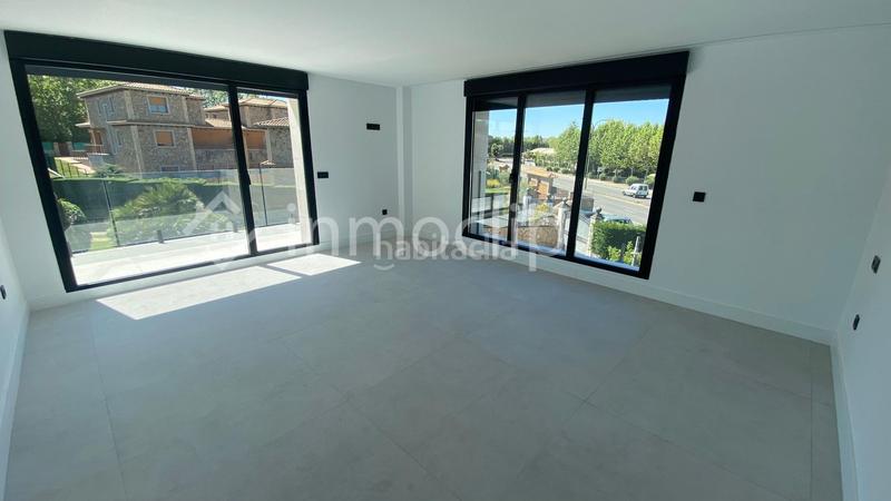 Foto 41a041c8-df3d-4aad-8b8f-d2b7dd4e1f83. Casa amb calefacció piscina a Villamayor