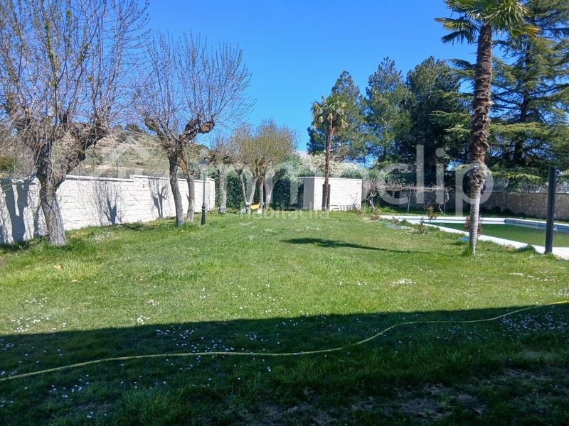 Foto 77eb0fa0-b99b-4fa3-a478-a108366973f2. Casa amb calefacció piscina a Villamayor