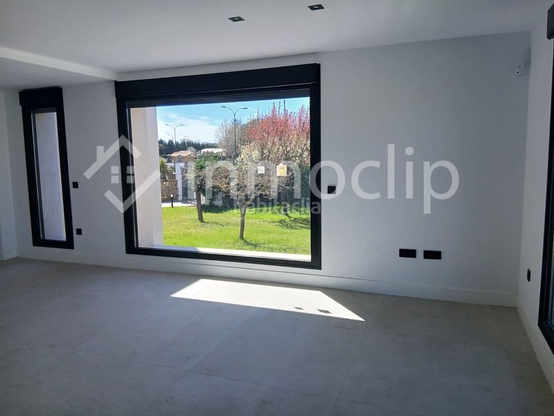 Foto a3640511-ebba-48e6-a2fb-3788f4a50af8. Casa amb calefacció piscina a Villamayor