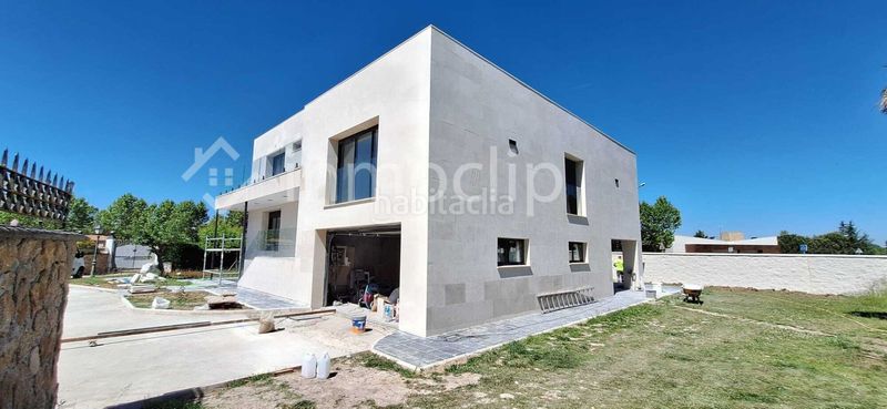 Foto a669ed99-2146-45f0-af8e-1c1f192e8462. Casa amb calefacció piscina a Villamayor