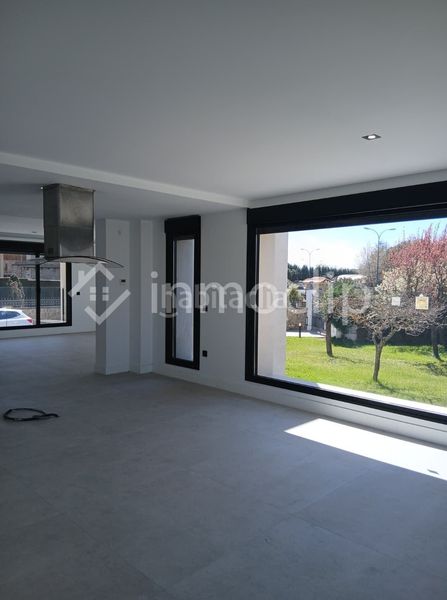 Foto c23e52ae-3504-4741-bf4d-fcf03935b0d7. Casa amb calefacció piscina a Villamayor