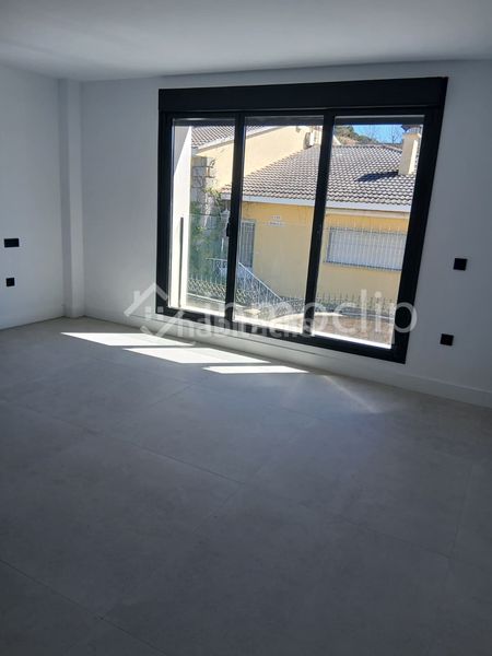 Foto f5d45c49-b71d-40ef-9d6f-b572004da00e. Casa amb calefacció piscina a Villamayor