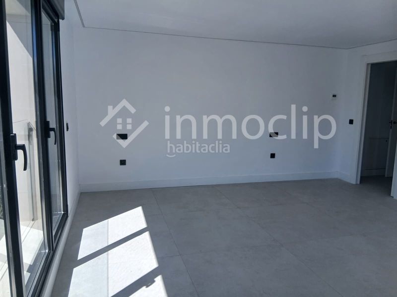 Foto f892d8f1-8a23-4662-8bfc-42e637bacd62. Casa amb calefacció piscina a Villamayor