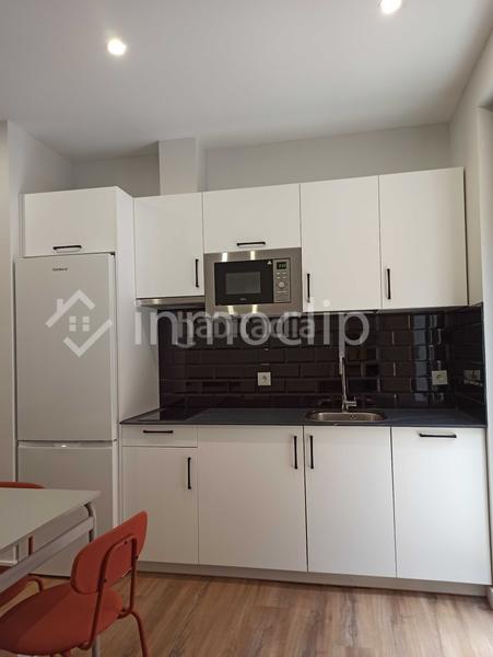 Foto 31a4f7a4-67a4-48d4-81c4-eafa1d3b70a0. Lloguer estudi amb calefacció a Garrido Norte Salamanca