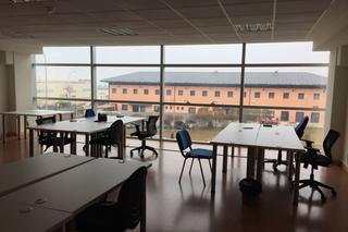 Location Bureau à Carbajosa de la Sagrada. Alquiler de oficinas en centro de negocio openhouse
