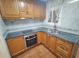 Pis a Congost. Amplio piso de 5 habitaciones, antes dos pisos independientes
