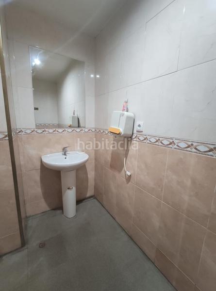 Foto 662e6ac3-1d8f-4076-a923-3710bb484e15. Pas-de-porte local commercial dans Canovelles