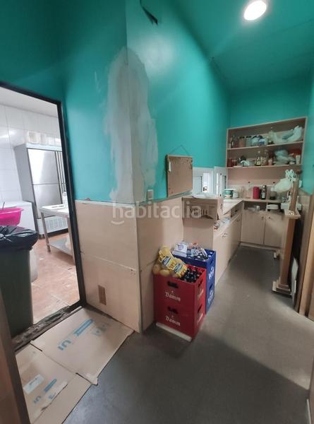 Foto bc938d91-7603-4301-a5fa-0af0884f8076. Pas-de-porte local commercial dans Canovelles