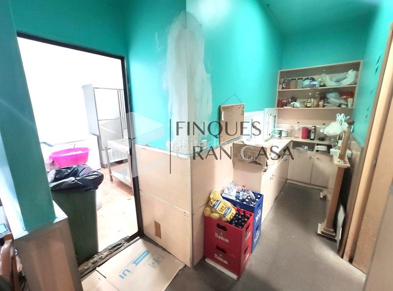 Foto b089c879-8553-468e-928d-db0988d8290f. Traspàs local comercial a Canovelles