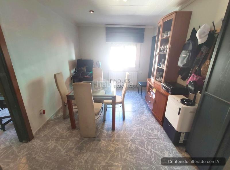 Foto 1c70a97f-3fe0-4df6-85cd-494102b144f6. Piso  con patio exterior para entrar a vivir con trastero. finca solo dos vecinos en Canovelles