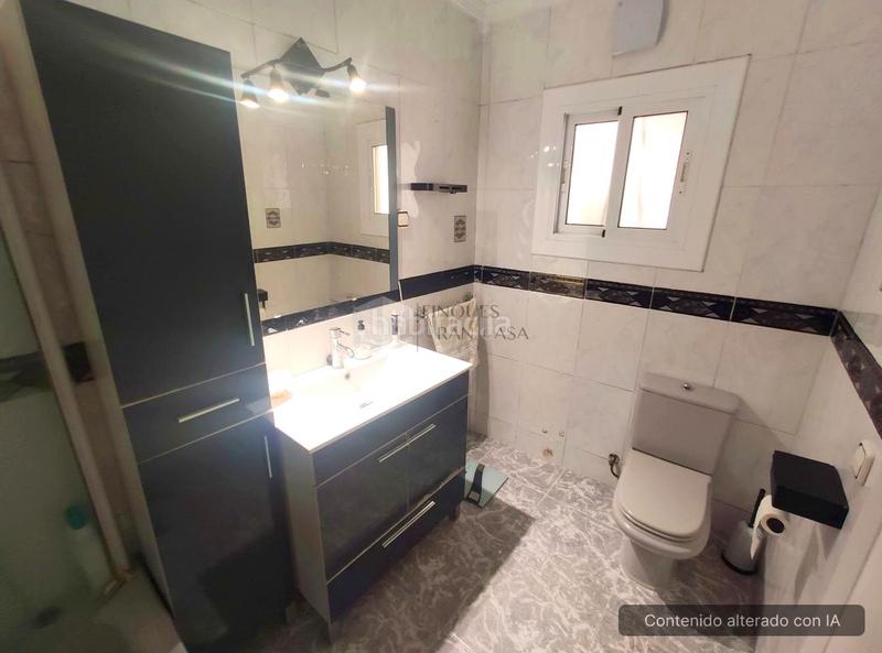 Foto 70584820-2991-47e8-95f8-275d41365511. Piso  con patio exterior para entrar a vivir con trastero. finca solo dos vecinos en Canovelles