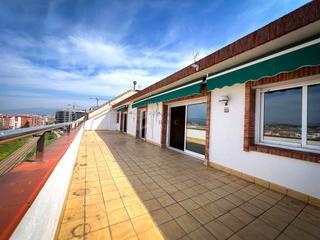 tic a Font Verda. Atico de 150 m2 con terraza