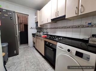 Pis a Canovelles. Piso para entrar a vivir. 4 sin ascensor