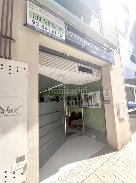 Foto 253c6a9f-1736-425c-8d1e-cc98bbe53aea. Local comercial  como peluqueria listo para ejercer la actividad en Canovelles