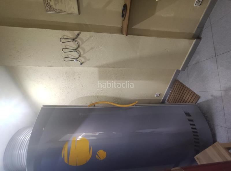 Foto e9c803ce-3fa9-40f4-ab85-b13ed8a0ff6a. Local comercial  como peluqueria listo para ejercer la actividad en Canovelles