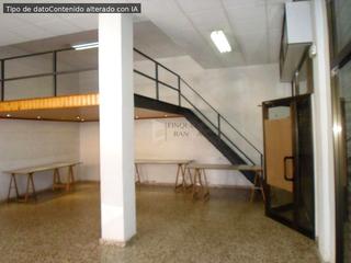 Lloguer Local Comercial  Carrer rec. Amplio local comercial con doble orientación