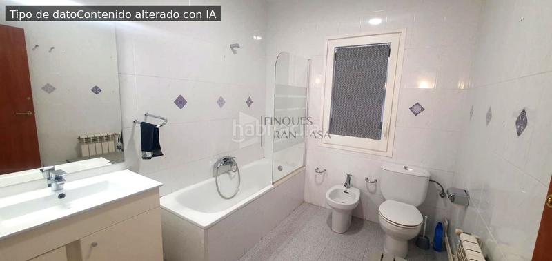 Foto 17e8ab8e-925e-46d7-87d8-9783d3fbe829. Piso  situado en el centro en Centre Granollers