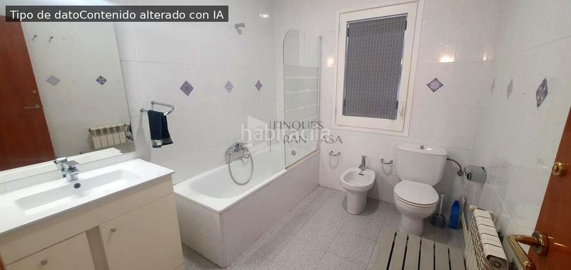 Foto ea3037d8-2c0a-4b34-880a-fb4b4ed0295f. Piso  situado en el centro en Centre Granollers