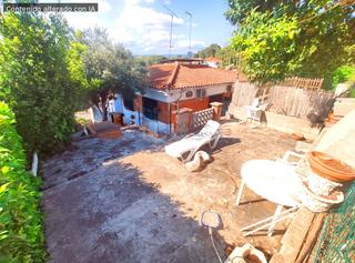 Casa adossada a Lliçà de Vall. Casa adosada en venta con parcela de 350 m, garaje y terraza