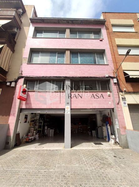 Foto bf97a59c-4f88-4e9d-8f82-af3dfe50d8cb. Edificio in Cirera Mataró