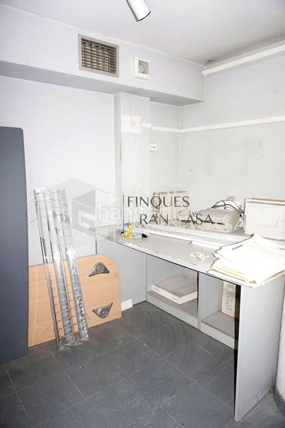 Foto b55417c2-05b9-4f50-9f25-42d892aadfc3. Lloguer local comercial a Congost Granollers
