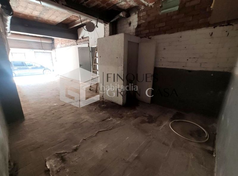 Foto 77ac35a6-e3e3-40cf-93a4-6fa6d4ef64d6. Local comercial a Canovelles