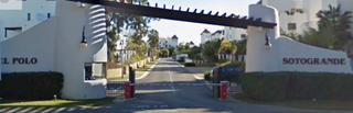 Aparcament cotxe a Sotogrande Costa. Parking y trasteros a la venta en sotogrande