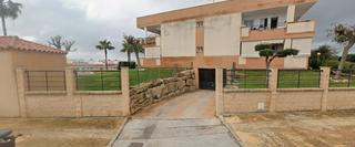 Lloguer Aparcament cotxe a Doña Julia Golf. Garaje en alquiler en calle doña julia