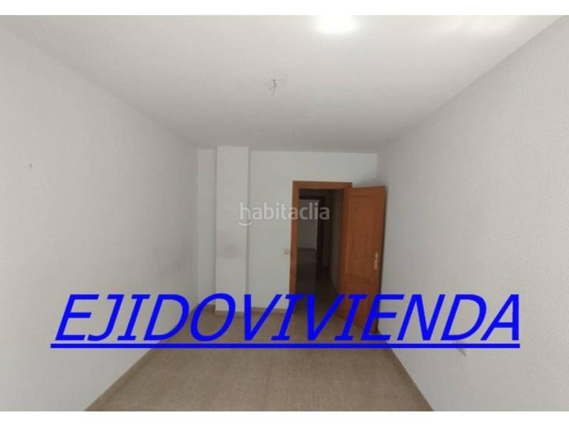 Foto 40aa9718-2d4d-47e7-ac8f-a78142902fd9. Flat with parking in Pabellón - Estación - El Corte Inglés Ejido (El)