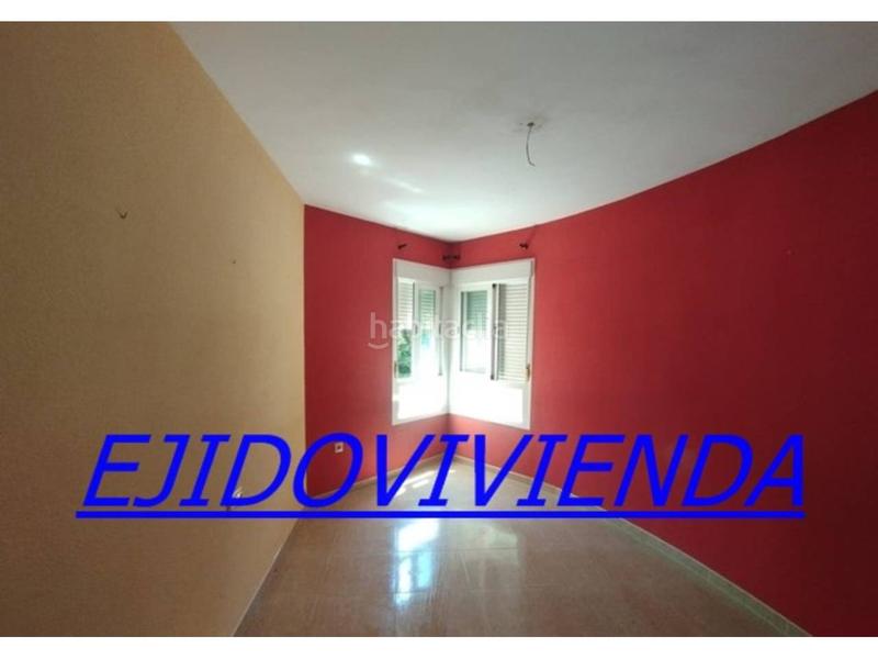 Foto c08fa0be-2ba5-4488-9f52-a03d354478e3. Flat with parking in Pabellón - Estación - El Corte Inglés Ejido (El)