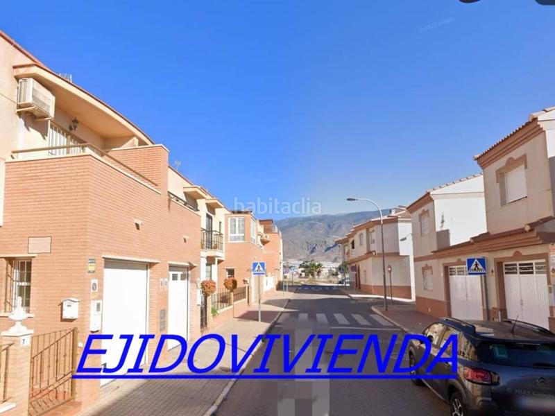 Foto d3aabfb4-e03e-4c75-9919-c45e42c2293a. Dúplex amb aparcament a Plaza de la Luz Ejido (El)