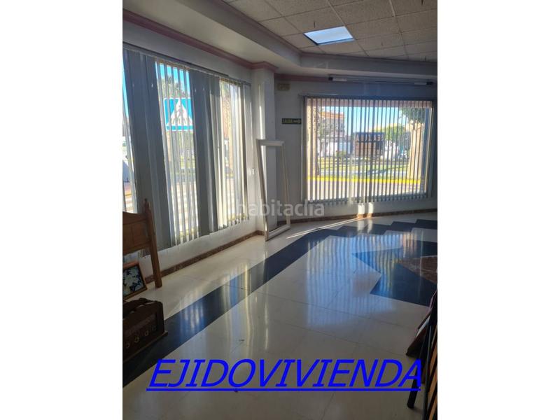 Foto b4d63e37-4e0b-4df0-912a-417e1dbdb6ee. Edificio  en venta en Santo Domingo04700 en Ejido (El)