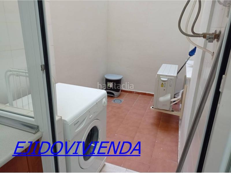 Foto fb57f4e2-e25b-4444-a0f4-6059aa172677. Location appartement avec parking piscine dans Almerimar Ejido (El)