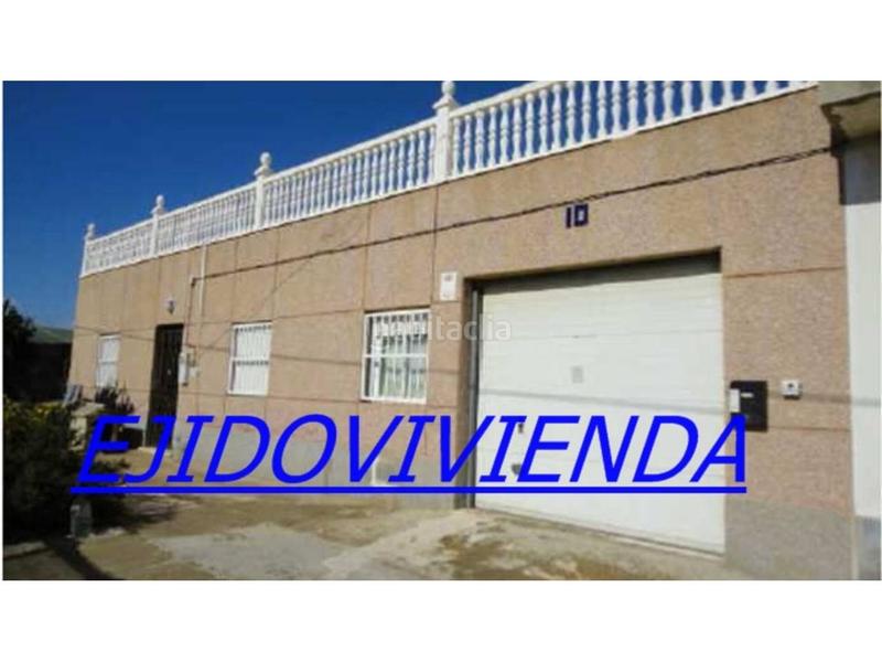 Foto 3d59e52d-bd18-4307-a0ab-dbd63030a6aa. Casa  en venta ! en Balanegra