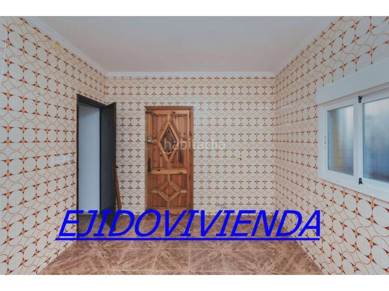 Foto 74e365b4-da41-4709-8b55-d53e0aa3f6a8. Casa  en venta ! en Balanegra