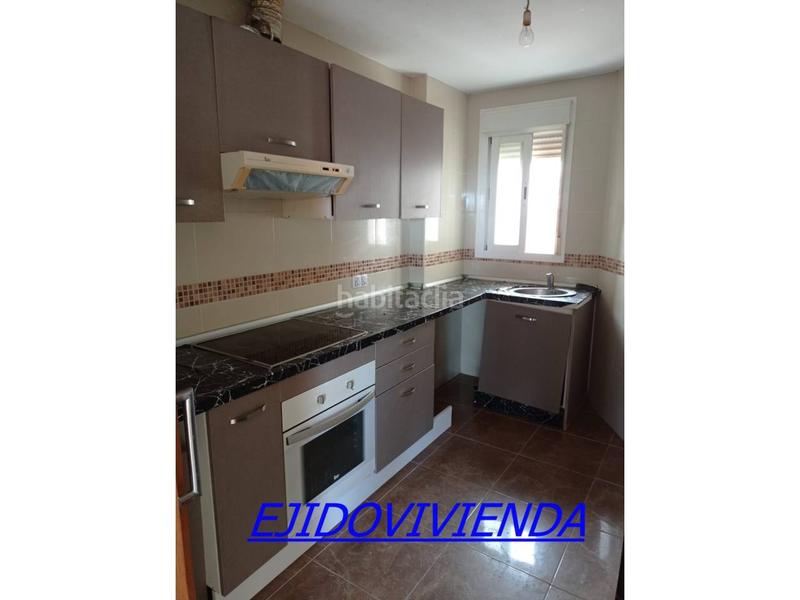 Foto 7fcb1411-8cc5-4800-b36c-24bb2446adbe. Flat with parking in Santa María del Águila Ejido (El)