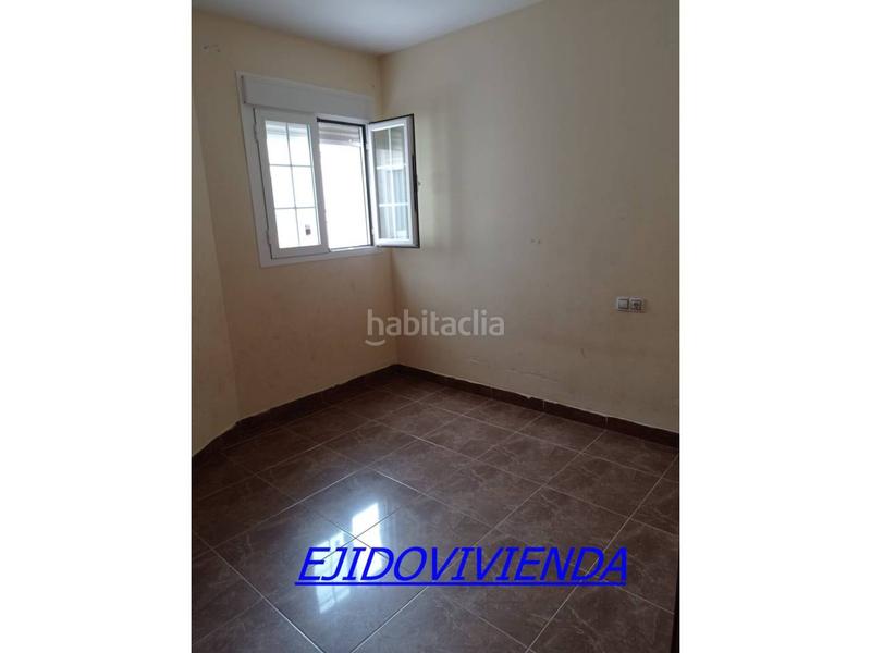 Foto d67e8772-2c36-4e13-be2f-95cca9edfaa5. Flat with parking in Santa María del Águila Ejido (El)