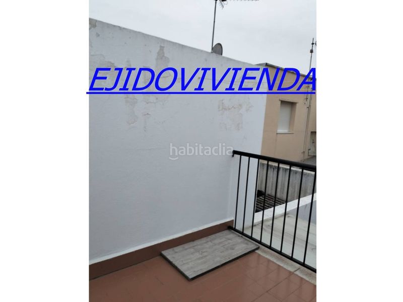 Foto 526da6ac-eec7-4d9b-9835-8e8e496a3d24. Casa adossada amb aparcament a Plaza de la Luz Ejido (El)