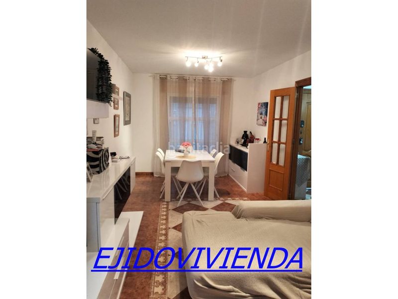 Foto 72b4ddf2-f626-4e0e-8cba-e5efa6db8d38. Casa adossada amb aparcament a Plaza de la Luz Ejido (El)