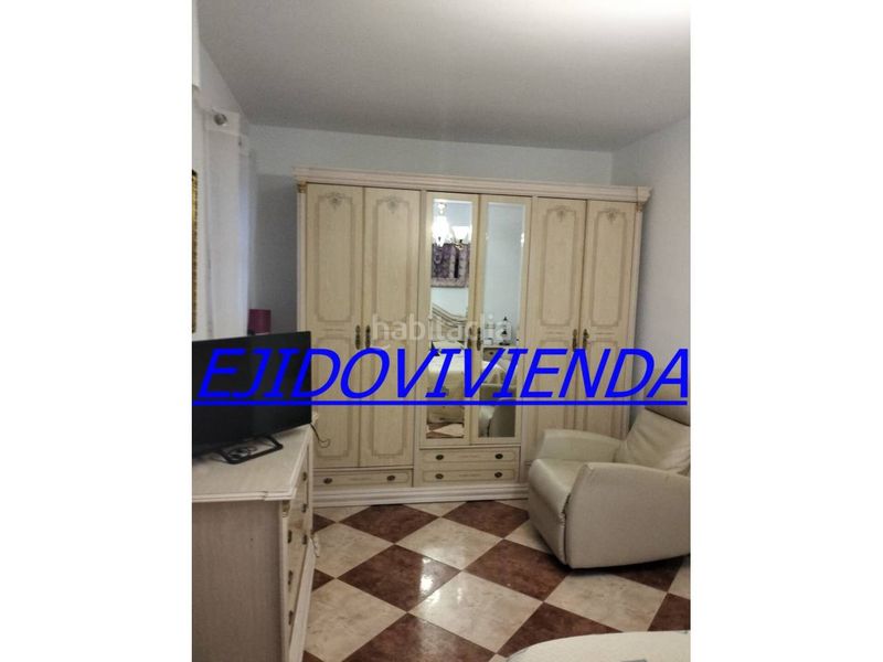 Foto 8133a2ee-a3d2-4c3a-a0f8-3f5c1da6e032. Casa adossada amb aparcament a Plaza de la Luz Ejido (El)