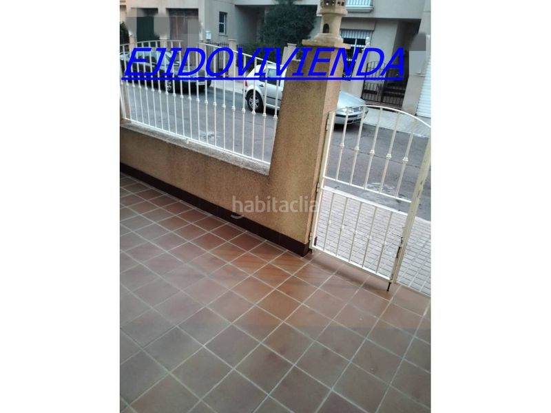 Foto b31af612-cbda-4d09-8876-52a2a3f1dbd6. Casa adossada amb aparcament a Plaza de la Luz Ejido (El)