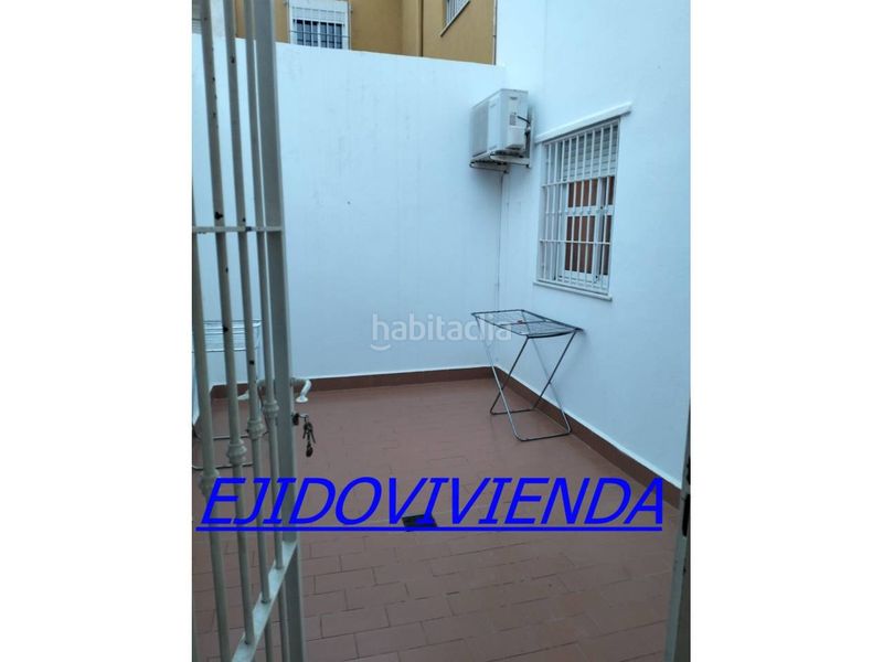 Foto ed02ce9c-788f-4399-a6f1-5b59901209f9. Casa adossada amb aparcament a Plaza de la Luz Ejido (El)