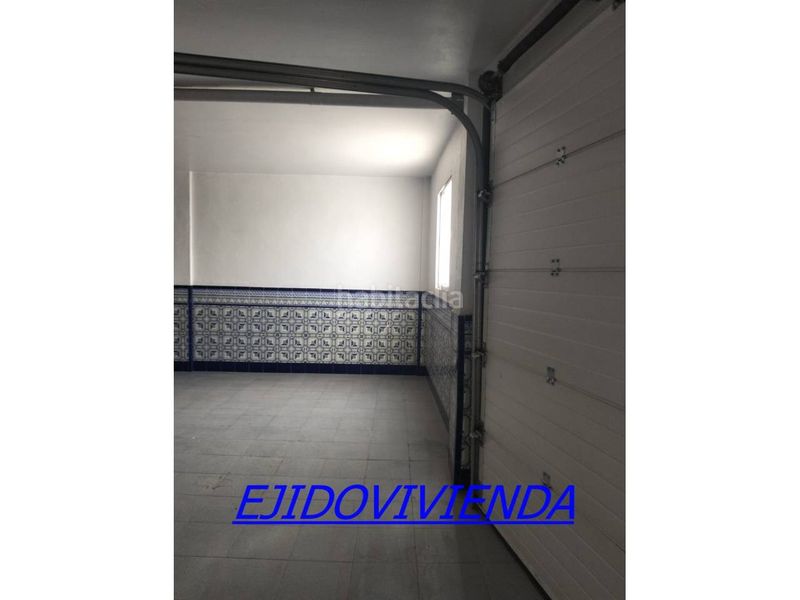 Foto 3d324702-e6dc-49f1-a608-f79b6a2e0707. Casa amb aparcament a Berja