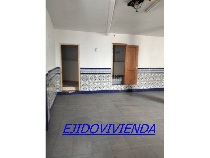 Foto 8f23d0b3-c63b-47cc-a9d9-4badaf4ab92d. Casa amb aparcament a Berja